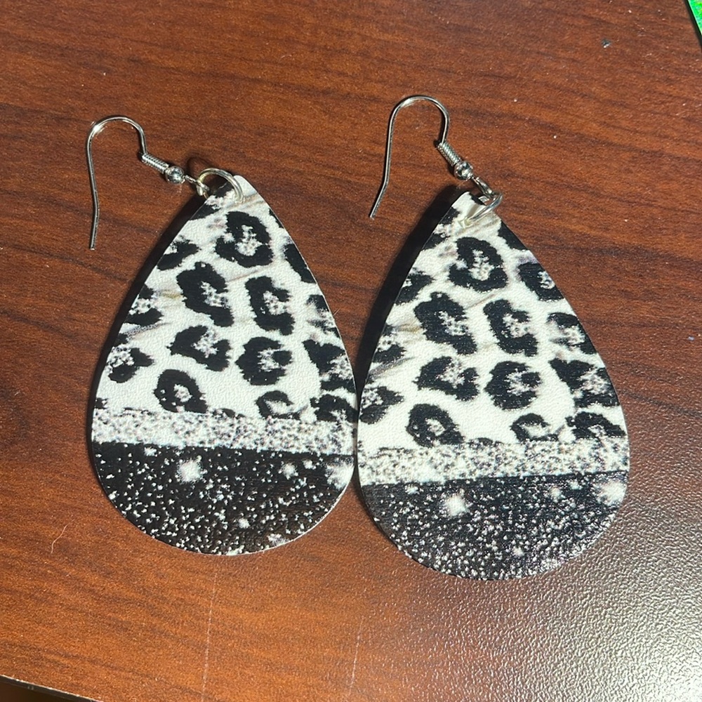 Leopard earrings